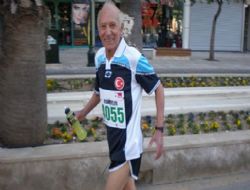 82 Ya��nda 10 Bin Metre Ko�acak