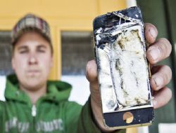 iPhone 4S Cepte Patlad�