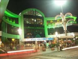 AVM'ler Hedef B�y�tt�